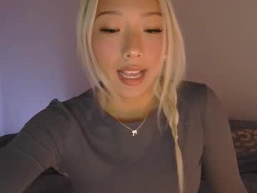 vivianwinters's chat room