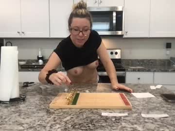 texas_blonde's chat room