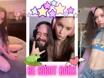 manicpixiedreamfrog's chat room