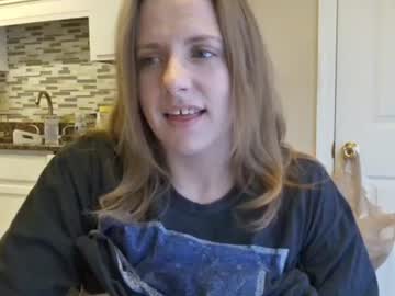 tinywithtiddies's chat room