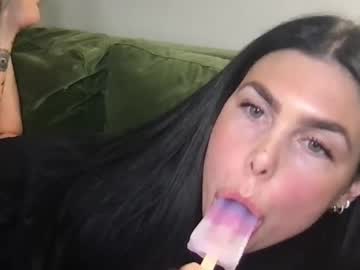 stacywithuu's chat room