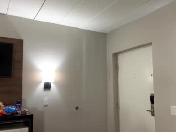 deepthroatqueen33's chat room