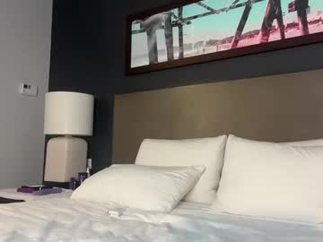 vixennviolet's chat room