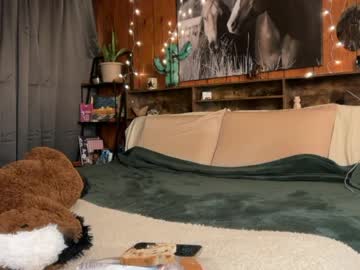 ella2sweet's chat room