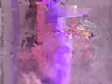 elliee81's chat room