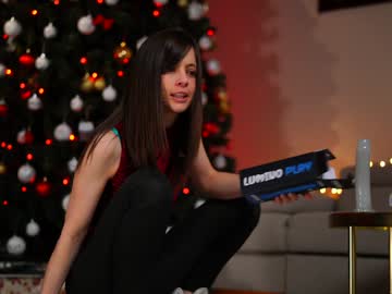 newchloe18's chat room