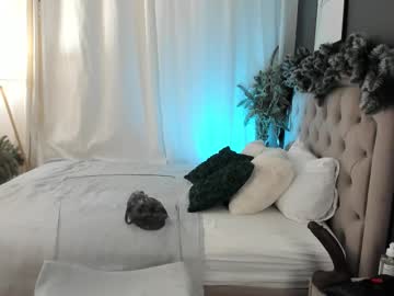 honeymoann's chat room