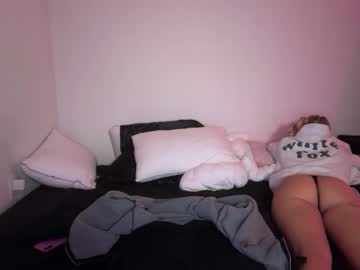 kenziesmithh's chat room