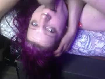 hexedhalo's chat room