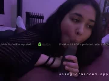 nikkinotnicki00's chat room