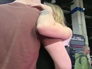 yourgirlmillie's chat room