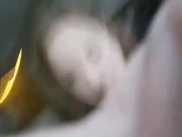 tinywithtiddies's chat room