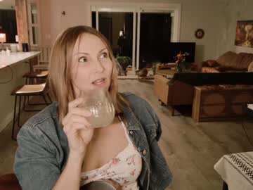 kaileeshy's chat room