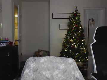 prettygirll23's chat room