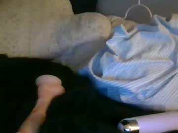 khiaasylum888's chat room