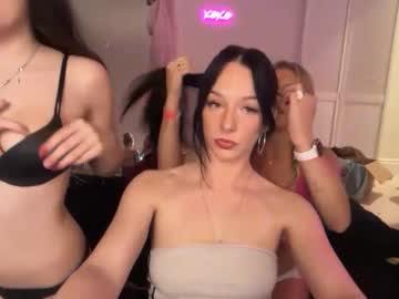 kendallmonroee's chat room