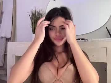 poutyselena's chat room