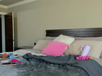 kyliebkillinit's chat room