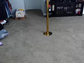 yellowpony121212's chat room