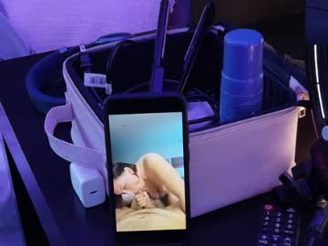 ashelynngrey1986's chat room