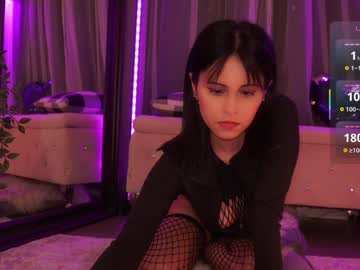 mysticxkitty's chat room