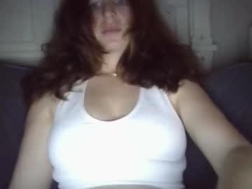 krazyred1027's chat room