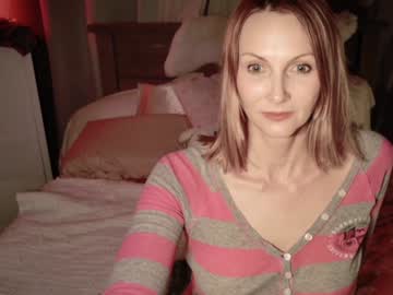 kaileeshy's chat room