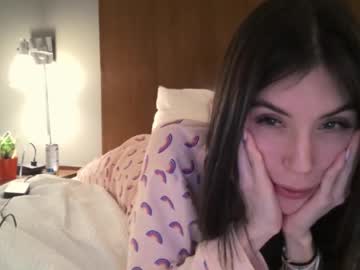 lilylustxoxo's chat room