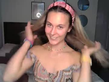 shyy_petitebaby's chat room