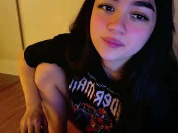 annatigarr's chat room