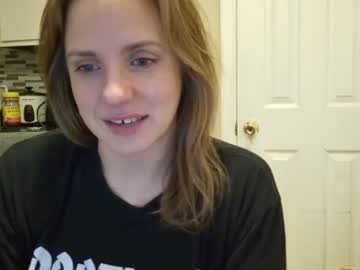 tinywithtiddies's chat room