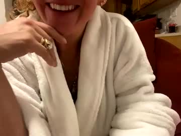 velvet81611's chat room