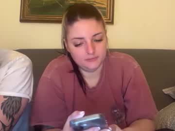 sexycouple41110's chat room