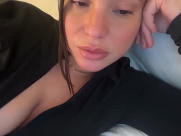 pollyyypocket's chat room