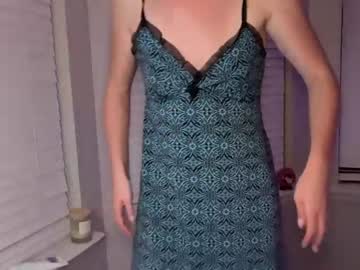 elliee81's chat room