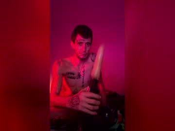 whiteboiiandhisbitch's chat room