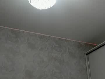 v_deville's chat room