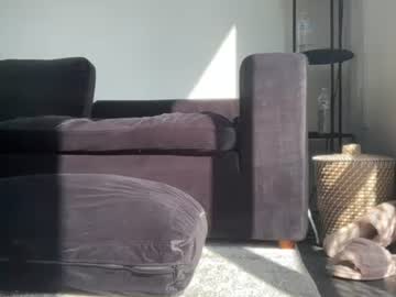 miarosesecretaccount's chat room