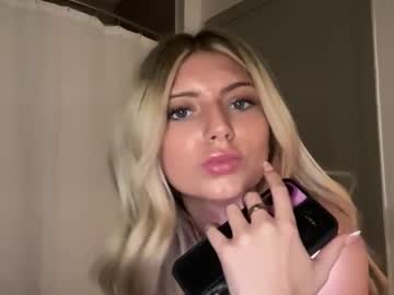 summerclarkee's chat room