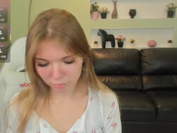 michafox's chat room