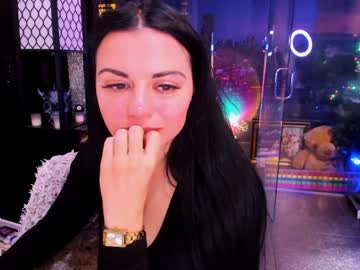 alma_pearl's chat room