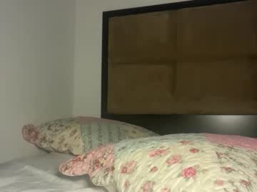 dollyrhodesss's chat room