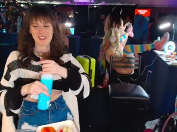 foxy_gamer's chat room