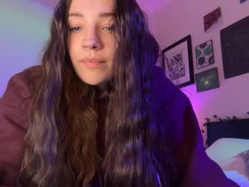 hannahtaylorr's chat room