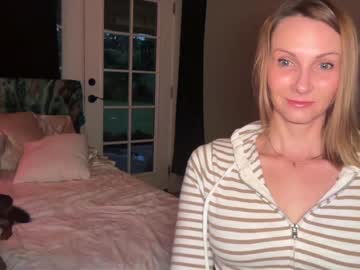 kaileeshy's chat room