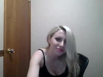 shygirlyxo's chat room