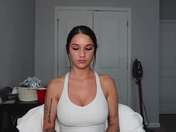 prettygirll23's chat room