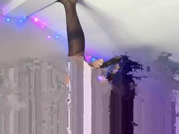 nakedpaint245477's chat room