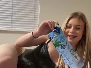 lunarose17's chat room