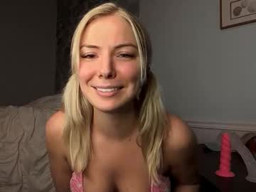 ninavalex's chat room